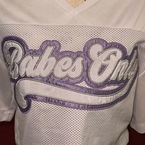 Babes Only! High V-Neck White&Purple Jersey Style Crop